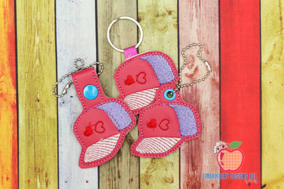 Fashionable Cap Keyfob: A Seasonal Embroidery Review