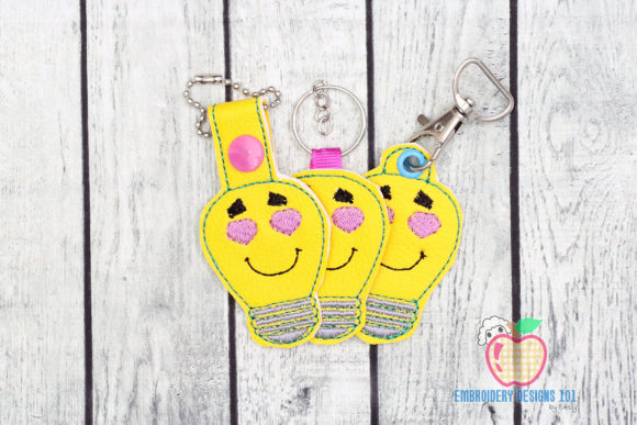Light Cartoon Key Fob Pattern: A Cozy Gift Designer’s Review